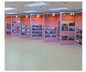 八棱柱展板_19.jpg 八棱柱展板_19.jpg