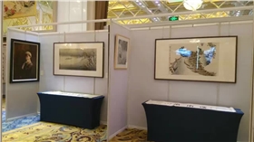 挂画八棱柱展板 挂画八棱柱展板