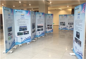 活动八棱柱展板