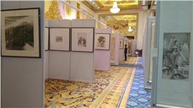 挂画八棱柱展板