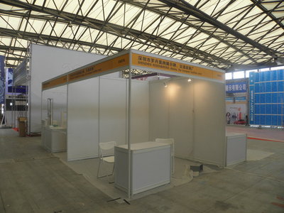 立欣八棱柱标摊