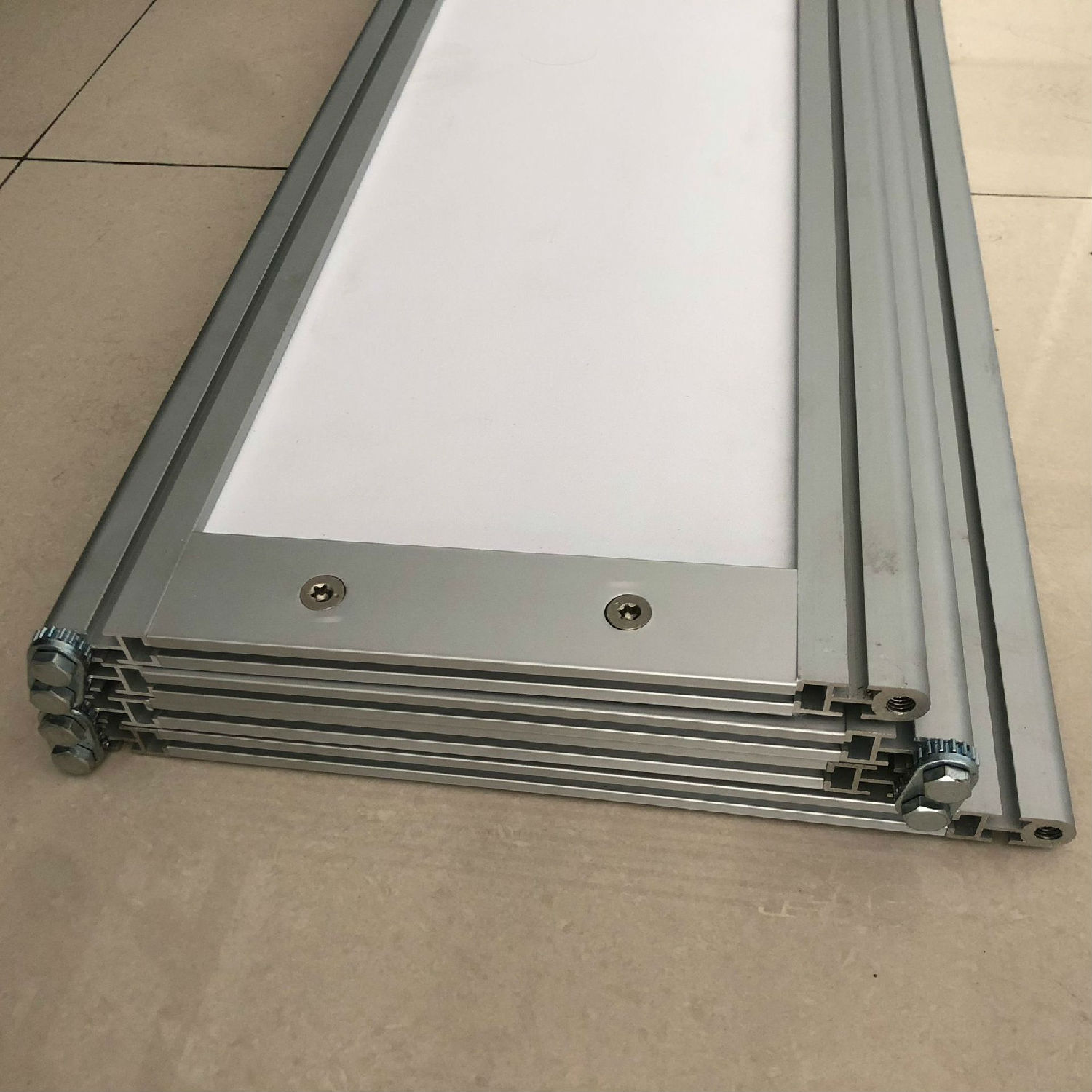 折叠展板尺寸 折叠展板尺寸