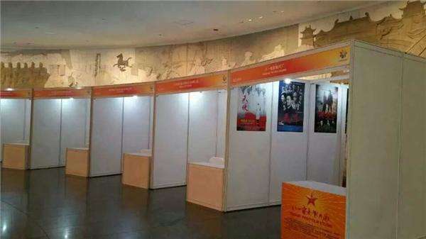 八棱柱标摊展位 八棱柱标摊展位